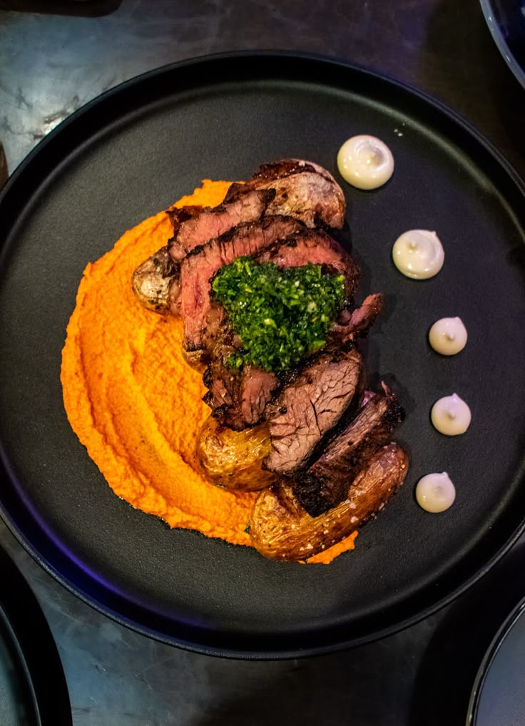 Onglet de veau & carottes rôties